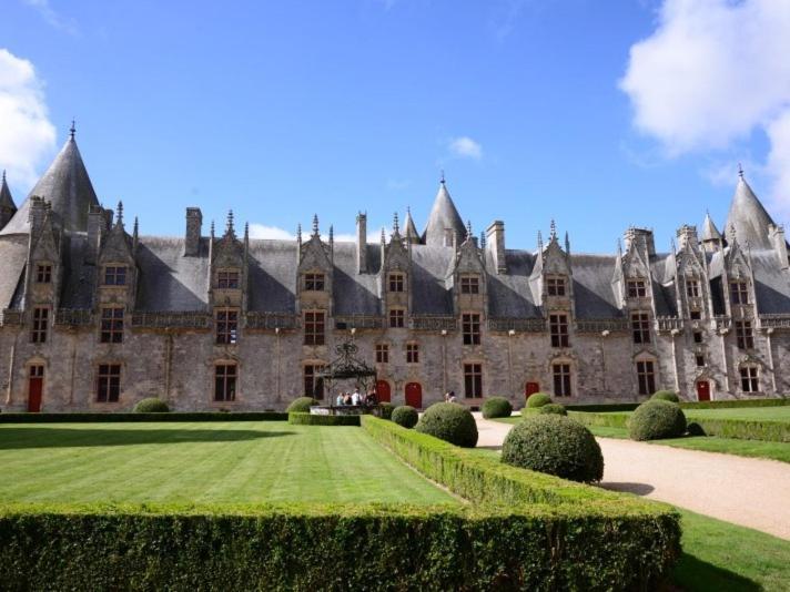 Le 14 St Michel Bed and Breakfast Josselin Buitenkant foto